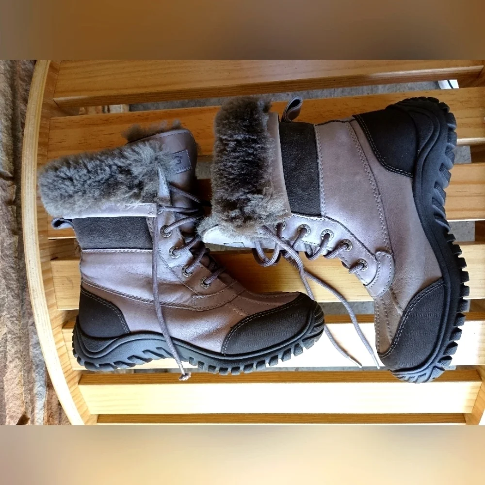 UGG Adirondack Boot ll Womens 6 Vibram Lace Up Winter Boots Gray